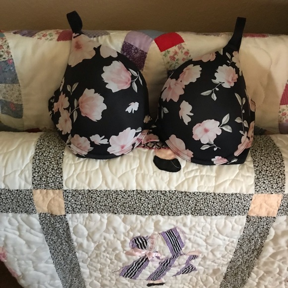 Pink VS - Picture 1 of 2